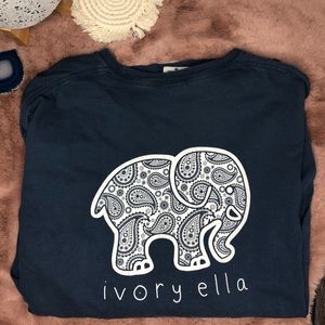 🐘Ivory Ella long sleeve shirt Size Medium🐘